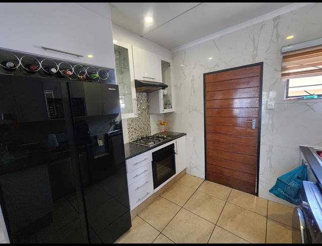 3 BEDROOM HOUSE FOR SALE IN LEOPARD’S REST